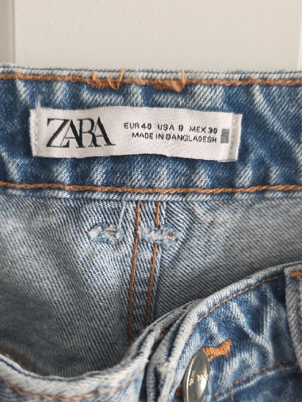 Zara Light Blue Straight-Leg Jeans - Picture 2 of 6